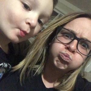 Meet your Posher, Stephanie